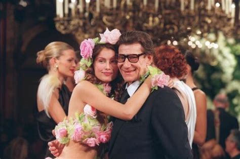 laetitia casta robe de mariee yves saint laurent|FASHION STORY – La robe de mariée en roses Yves Saint .